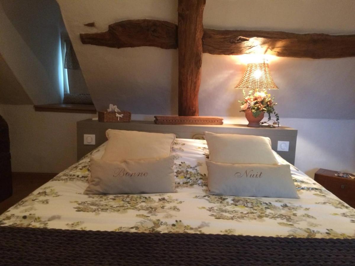 Le Couvent Bed & Breakfast Saint-Jean-de-Laur Екстериор снимка
