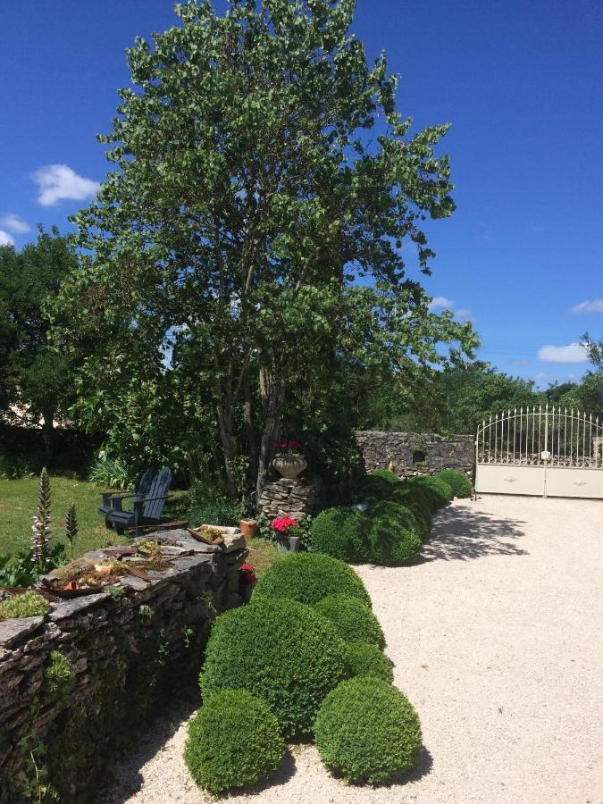 Le Couvent Bed & Breakfast Saint-Jean-de-Laur Екстериор снимка