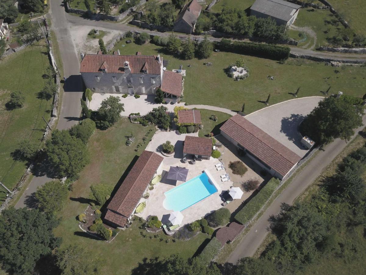 Le Couvent Bed & Breakfast Saint-Jean-de-Laur Екстериор снимка