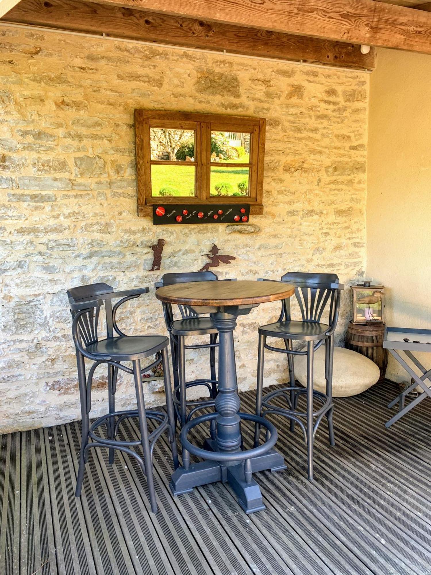 Le Couvent Bed & Breakfast Saint-Jean-de-Laur Екстериор снимка